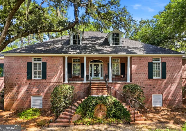 Photo 1 of Single family home for sale at 112 Jones Crk Dr, Saint Simons Island, GA 31522 | MLS# 10819914 | Listing updated on 2026-08-19
