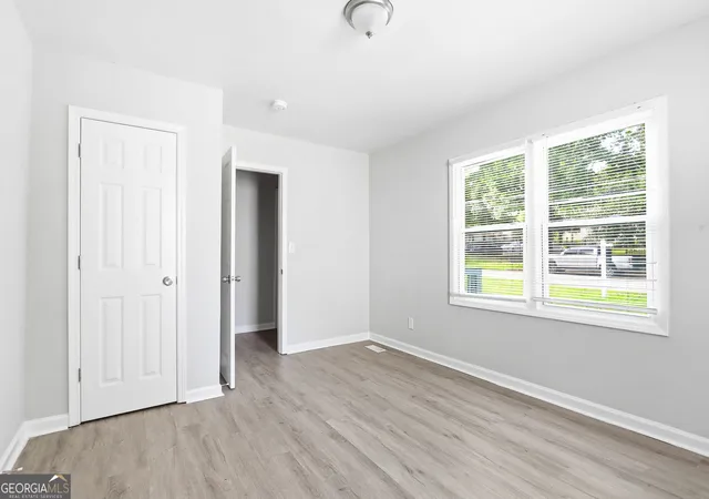 5th image of 977 Moreland Dr Se, Atlanta, GA 30315 | MLS# 10806316