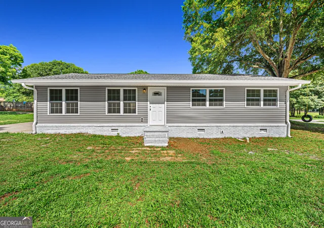 Photo 1 of Single family home for sale at 16 Elm St, Hartwell, GA 30643 | MLS# 10790973 | Listing updated on 2026-09-15