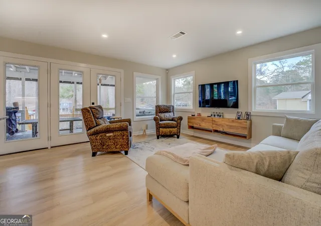 2nd image of 480 Mitchell Rd, Covington, GA 30014 | MLS# 10810439