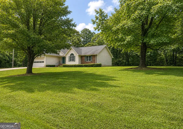 2nd image of 170 Thistledown Pl, Mount Airy, GA 30563 | MLS# 10803964