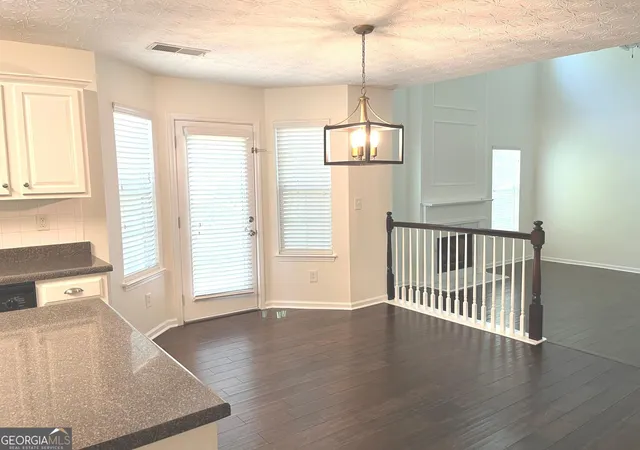 Photo 3 of Single family home for sale at 10 New York Ave, Sharpsburg, GA 30277 | MLS# 10822177 | Listing updated on 2026-09-14