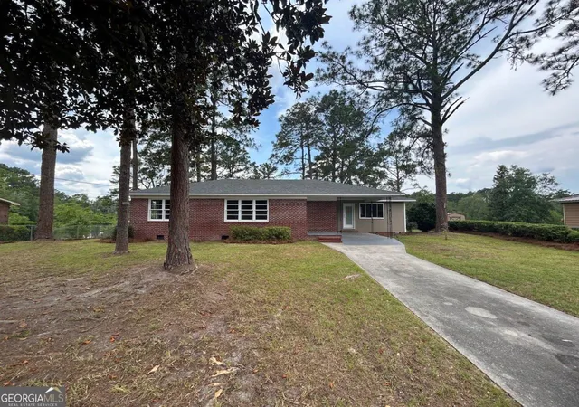 Homes for sale in Swainsboro, GA | 843 Prosperity Dr, Swainsboro, GA 30401 | MLS# 10783148