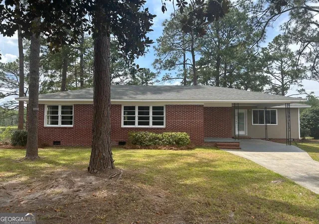 Homes for sale in Swainsboro, GA | 843 Prosperity Dr, Swainsboro, GA 30401 | MLS# 10783148
