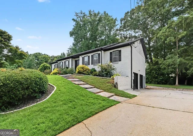 Photo 2 of Single family home for sale at 745 Greenwood Ln SW, Atlanta, GA 30331 | MLS# 10828533 | Listing updated on 2026-09-14