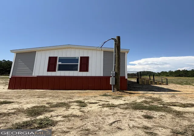 Photo 3 of Manufactured home for sale at 950 Collins Lane, Rentz, GA 31075 | MLS# 10827070 | Listing updated on 2026-09-17