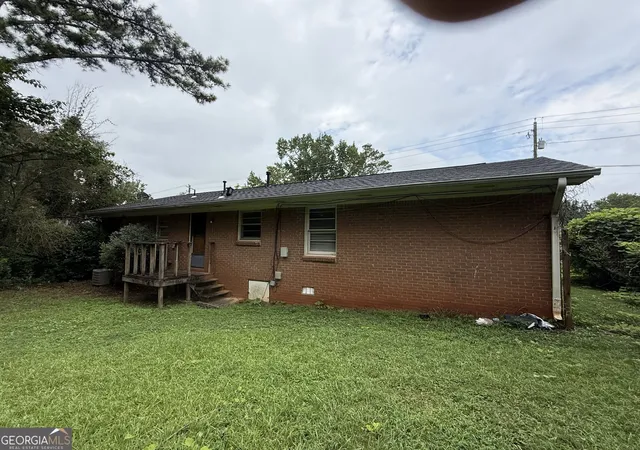 Photo 2 of Single family home for sale at 6988 Fielder Rd, Rex, GA 30273 | MLS# 10824047 | Listing updated on 2026-09-04