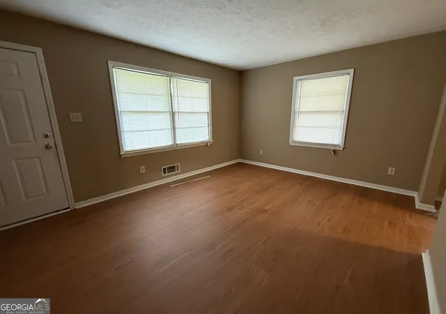 Photo 3 of Single family home for sale at 6988 Fielder Rd, Rex, GA 30273 | MLS# 10824047 | Listing updated on 2026-09-04
