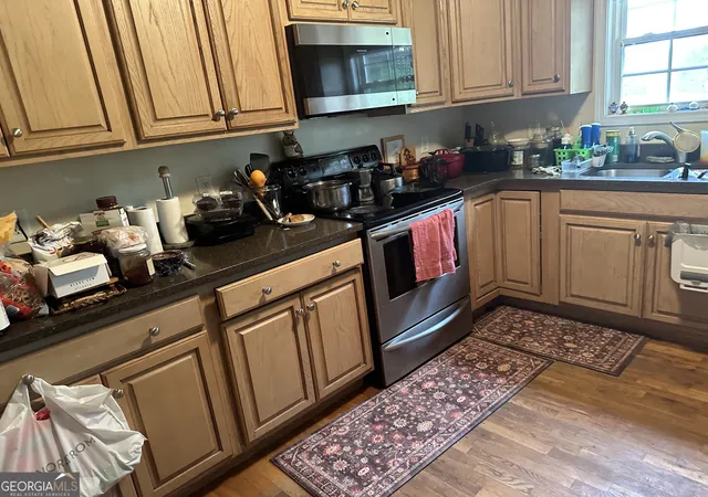 Photo 4 of Single family home for sale at 407 High Fls Rd, Jackson, GA 30233 | MLS# 10728275 | Listing updated on 2026-04-23