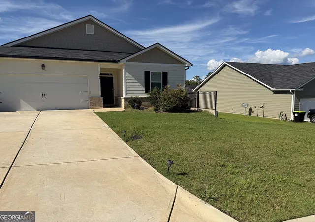 Photo 2 of Single family home for sale at 118 Taylor Woods Ct, Bonaire, GA 31005 | MLS# 10822375 | Listing updated on 2026-09-25