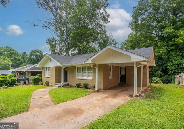 Photo 2 of Single family home for sale at 1867 Pinedale Pl, Decatur, GA 30032 | MLS# 10787976 | Listing updated on 2026-10-04