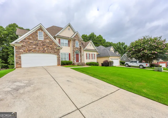 Photo 3 of Single family home for sale at 38 Vaux Way, Newnan, GA 30263 | MLS# 10814494 | Listing updated on 2026-09-15
