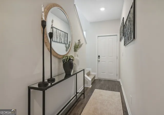 Photo 2 of Townhouse for sale at 524 Woodcreek Cir Sw #14, Atlanta, GA 30331 | MLS# 10806225 | Listing updated on 2026-10-11
