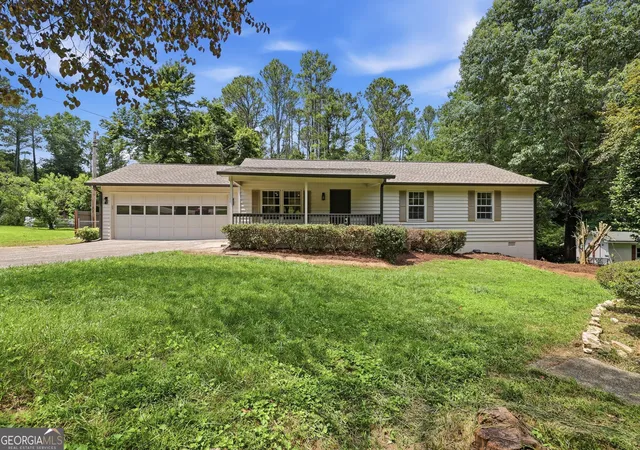 Homes for sale in Murrayville, GA | 5800 Yellow Creek Rd, Murrayville, GA 30564 | MLS# 10795017