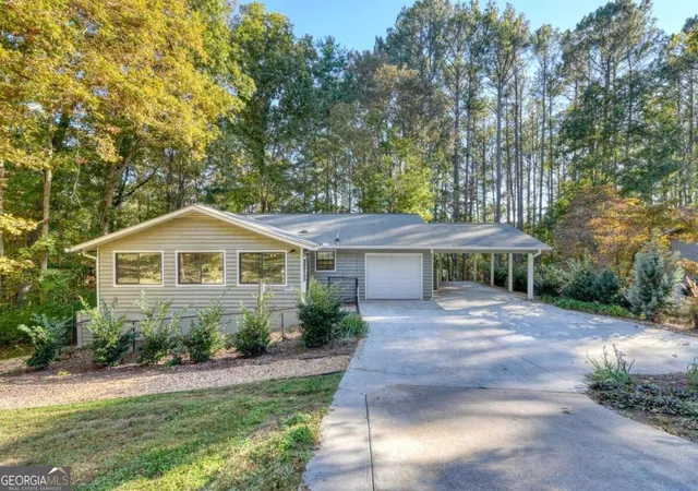 Photo 1 of Single family home for sale at 95 Mountain View Dr, Blairsville, GA 30512 | MLS# 10879276 | Listing updated on 2026-10-27