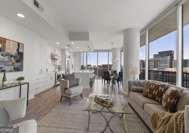 2nd image of 1080 Peachtree St Ne, Atlanta, GA 30309