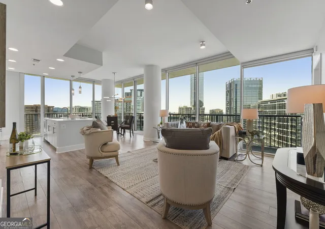 3rd image of 1080 Peachtree St Ne, Atlanta, GA 30309