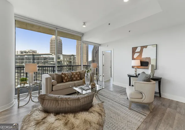 5th image of 1080 Peachtree St Ne, Atlanta, GA 30309
