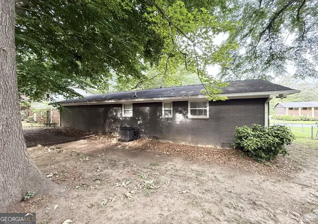 Homes for sale in Atlanta, GA | 3345 Eisenhower Cir, Atlanta, GA 30354 | MLS# 10772088