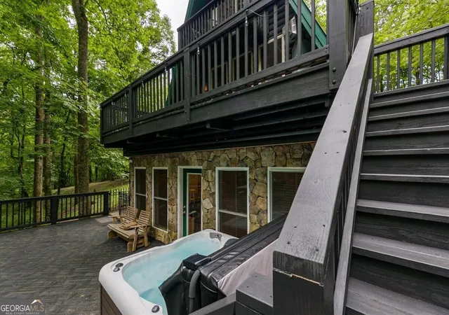 Photo 2 of Sale Pending at 130 Mustang Crk Rd, Cleveland, GA 30528 | MLS# 10741126 | Listing updated on 2026-09-15