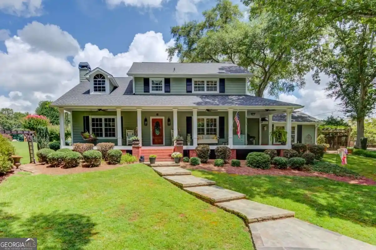Photo 1 of Single family home for sale at 1140 Beaver Dam Rd, Hoschton, GA 30548 | MLS# 10855815 | Listing updated on 2026-10-20
