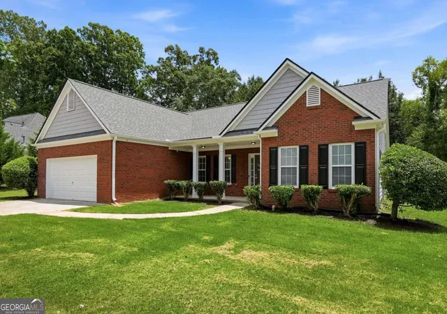Photo 2 of Single family home for sale at 3115 Sunlight Dr, Austell, GA 30106 | MLS# 10803287 | Listing updated on 2026-09-03