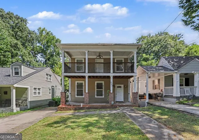 Photo 2 of Single family home for sale at 207 Ollie St Nw, Atlanta, GA 30314 | MLS# 10830354 | Listing updated on 2026-09-04