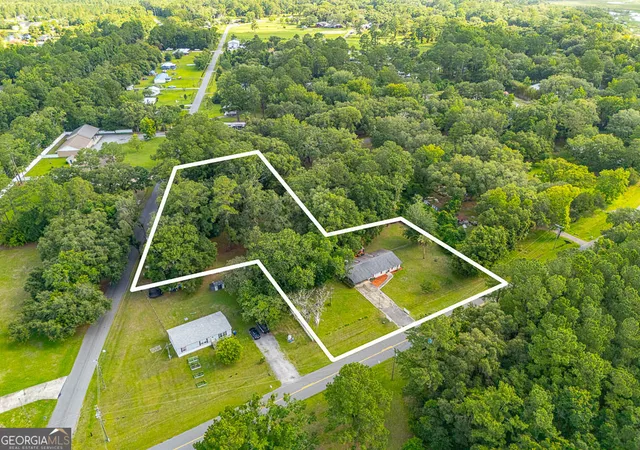 Photo 3 of Single family home for sale at 173 Fish Hall R 120 Oyster Rd, Brunswick, GA 31523 | MLS# 10792794 | Listing updated on 2026-08-24