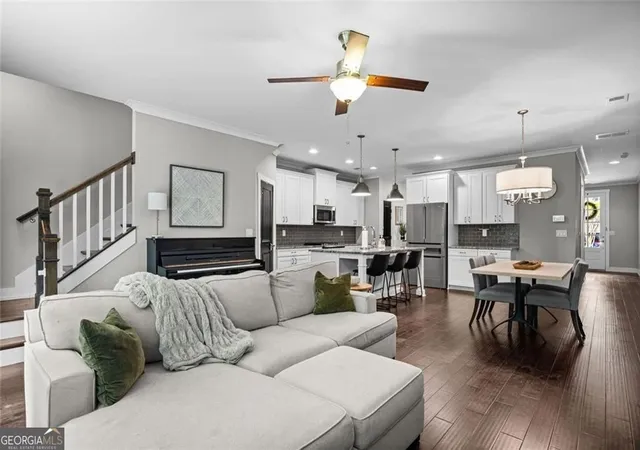 Photo 3 of Townhouse for sale at 138 Bellehaven Dr, Woodstock, GA 30188 | MLS# 10792836 | Listing updated on 2026-08-23