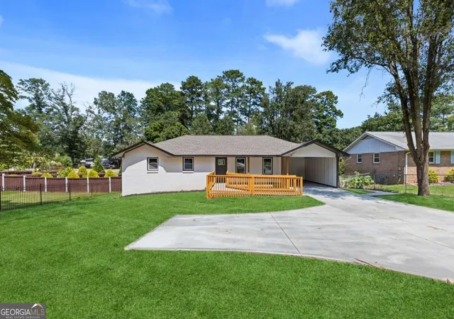 1st image of 214 Lester Rd Nw, Lawrenceville, GA 30044 | MLS# 10826712
