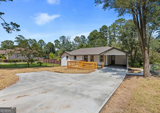 2nd image of 214 Lester Rd Nw, Lawrenceville, GA 30044 | MLS# 10826712