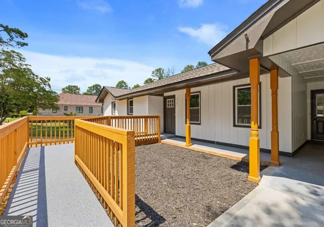 Photo 3 of Sale Pending at 214 Lester Rd Nw, Lawrenceville, GA 30044 | MLS# 10826712 | Listing updated on 2026-09-17