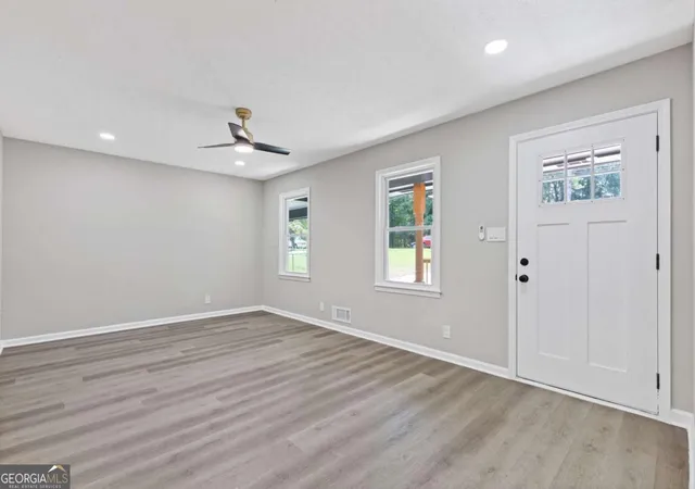 Photo 4 of Sale Pending at 214 Lester Rd Nw, Lawrenceville, GA 30044 | MLS# 10826712 | Listing updated on 2026-09-17