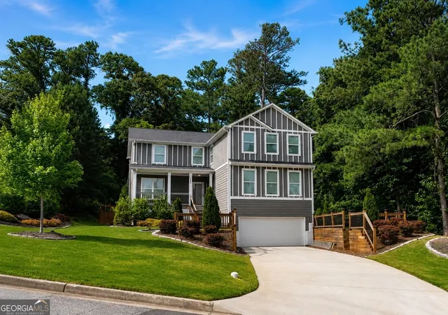 Photo 2 of Single family home for sale at 655 Transit Cir, Atlanta, GA 30349 | MLS# 10774532 | Listing updated on 2026-07-12