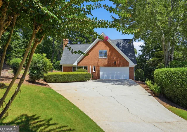 Photo 58 of Mansion for sale at 7680 Dunvegan Close, Sandy Springs, GA 30350 | MLS# 10828062 | Listing updated on 2026-09-12