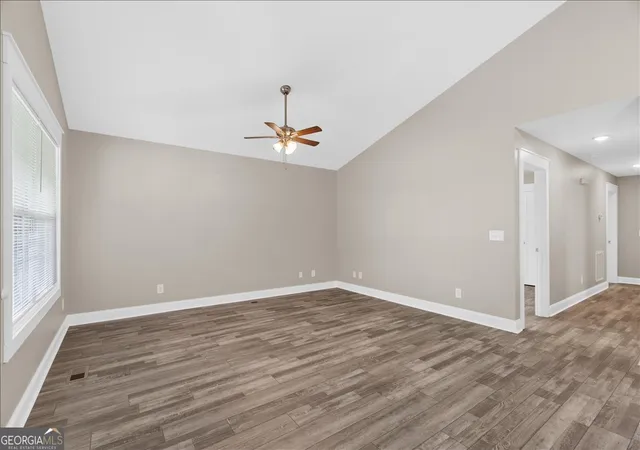 Photo 4 of Sale Pending at 113 Bearden Rd, Rocky Face, GA 30740 | MLS# 10809762 | Listing updated on 2026-08-24