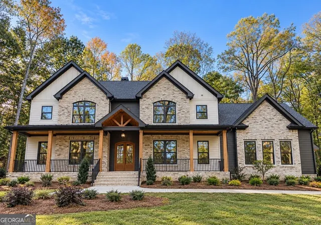Photo 3 of Single family home for sale at 832 Walnut River Trl, Hoschton, GA 30548 | MLS# 10878808 | Listing updated on 2026-10-28