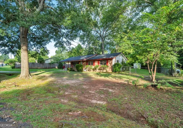 Homes for sale in Centerville, GA | 413 Davis Dr, Centerville, GA 31028 | MLS# 10797547
