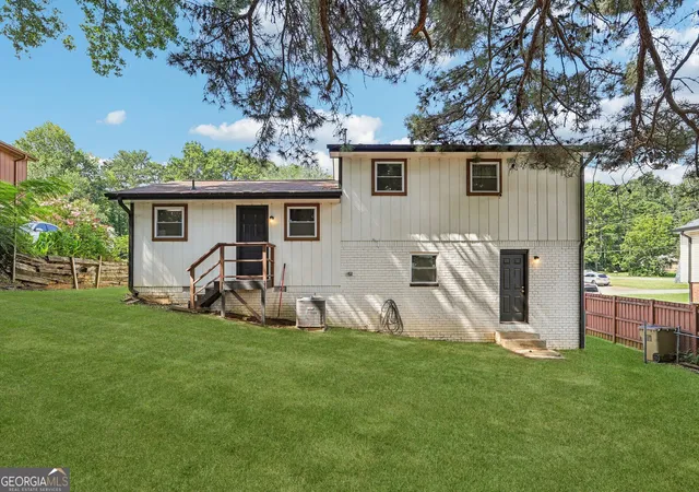 Photo 3 of Single family home for sale at 2908 Drexel Ln, Jonesboro, GA 30236 | MLS# 10825980 | Listing updated on 2026-08-28