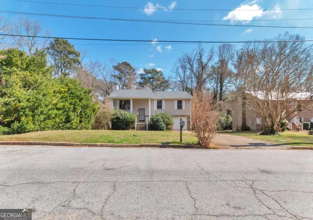 Photo 2 of Single family home for sale at 3768 Glen Mora Dr, Decatur, GA 30032 | MLS# 10706257 | Listing updated on 2026-09-13
