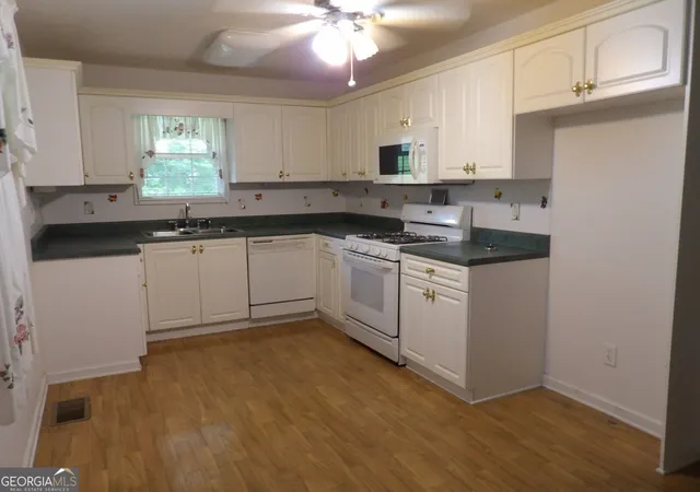 Photo 3 of Single family home for sale at 676 Graham Rd, Dallas, GA 30132 | MLS# 10794549 | Listing updated on 2026-10-17