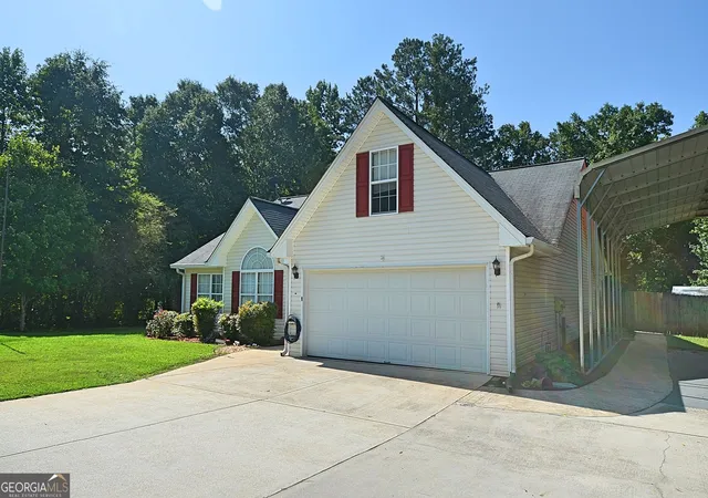 Photo 4 of Sale Pending at 45 Crooked Crk Way #2, Covington, GA 30016 | MLS# 10827713 | Listing updated on 2026-09-30