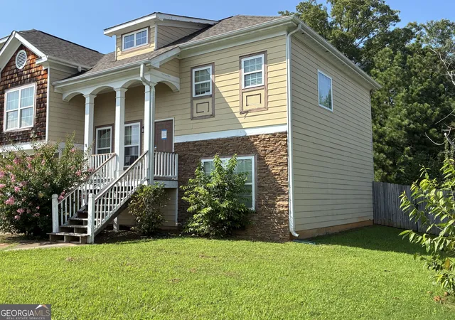 Photo 4 of Single family home for sale at 29 Barnsley Village Dr, Adairsville, GA 30103 | MLS# 10834478 | Listing updated on 2026-10-03