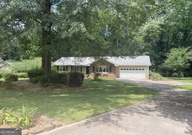 Photo 2 of Sale Pending at 119 Cumberland Rd, Griffin, GA 30224 | MLS# 10803381 | Listing updated on 2026-08-28