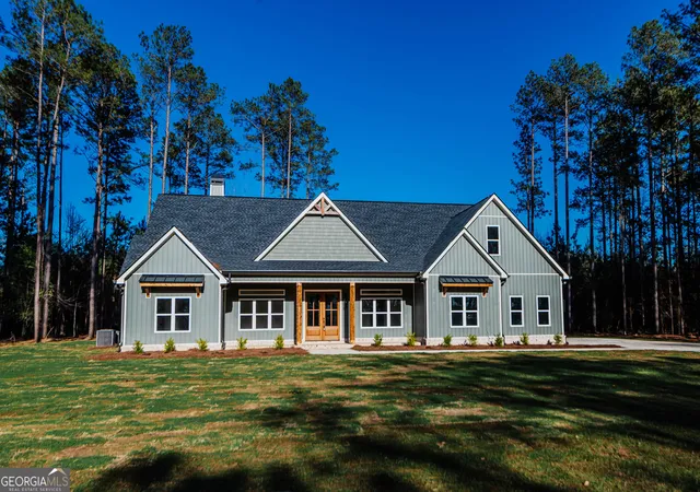Single family home for sale at 2089 Willow Lake Rd, Fort Valley, GA 31030 | MLS# 10879688