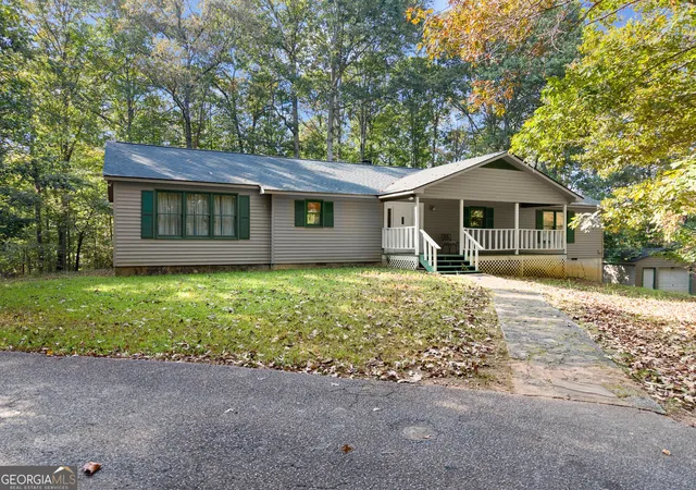 Photo 2 of Single family home for sale at 350 Old River Rd, Cornelia, GA 30531 | MLS# 10834126 | Listing updated on 2026-09-19
