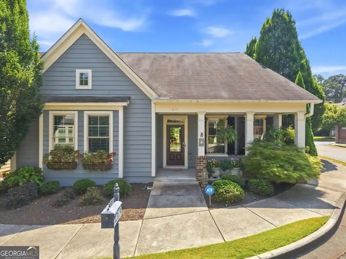 Single family home for sale at 827 Rockford Cmns Dr SW, Marietta, GA 30064 | MLS# 10847920