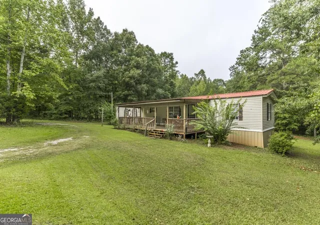 Photo 3 of Single family home for sale at 222 Tommys Trl, Forsyth, GA 31029 | MLS# 10835191 | Listing updated on 2026-09-11