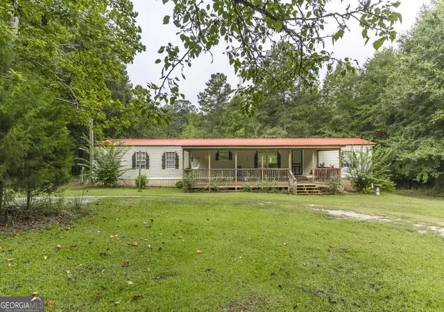 Photo 3 of Single family home for sale at 222 Tommys Trl, Forsyth, GA 31029 | MLS# 10835191 | Listing updated on 2026-09-11