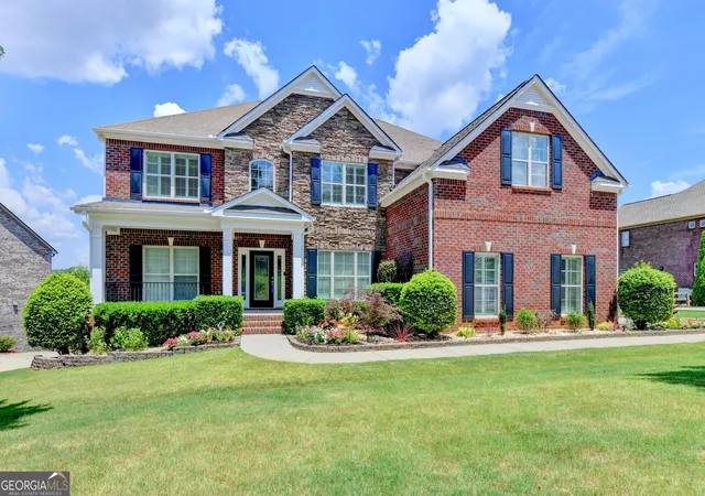 Photo 2 of Mansion for sale at 2825 Waterstone Dr, Cumming, GA 30041 | MLS# 10789950 | Listing updated on 2026-09-18
